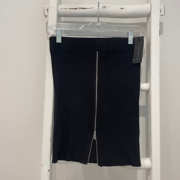Dynamite Zipper Body Con Skirt / New with Tags - Picture 6 of 6